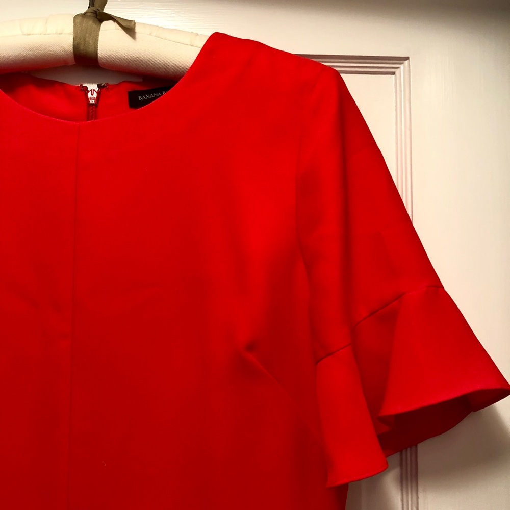 Banana Republic orange flutter sleeve dress